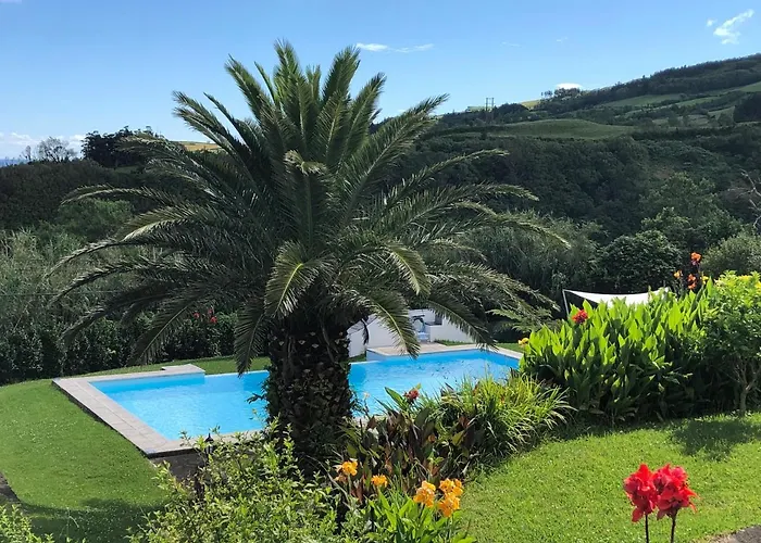 Vivenda Flores - Hibisco Lomba (Flores)